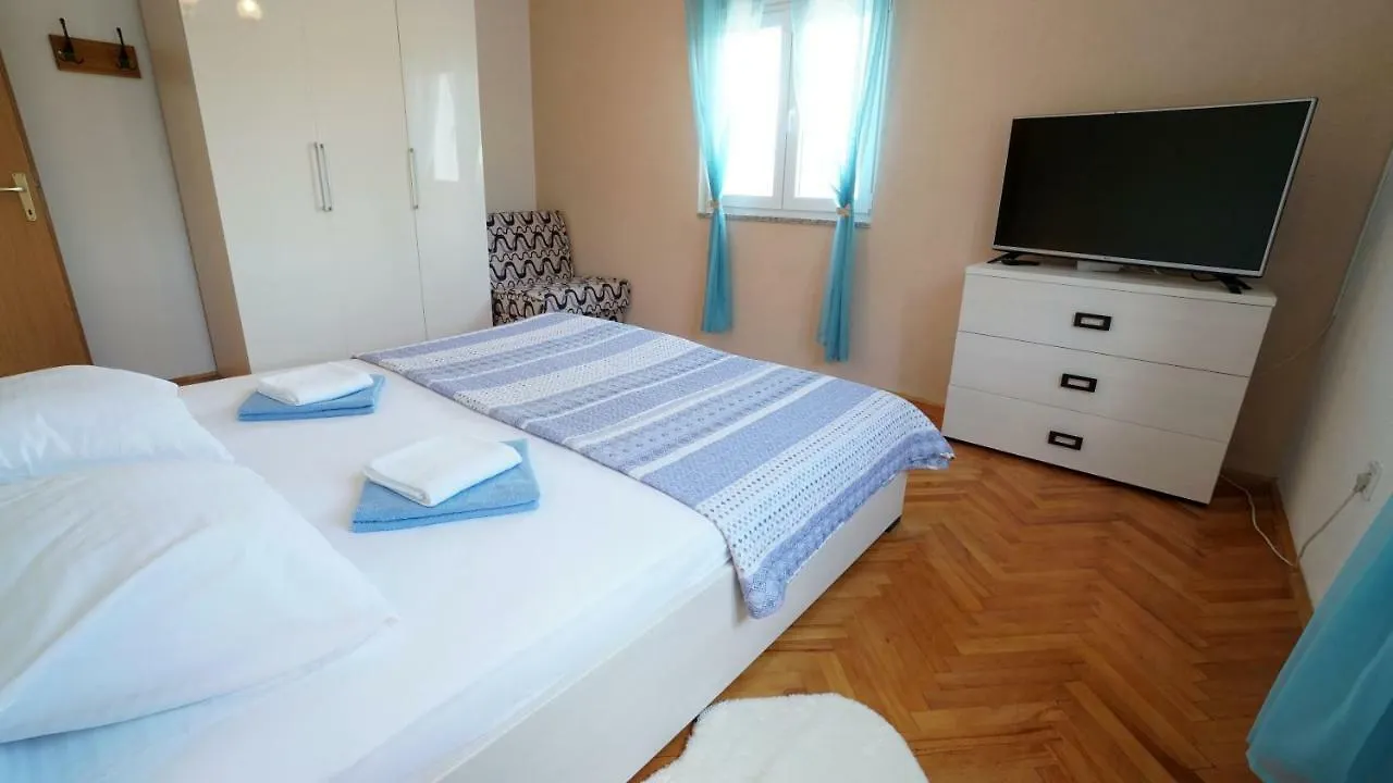 Apartment Ana Vinjerac